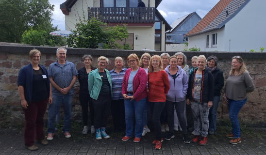 Gruppenfoto der Teilnehmenden des Grundlagenseminars